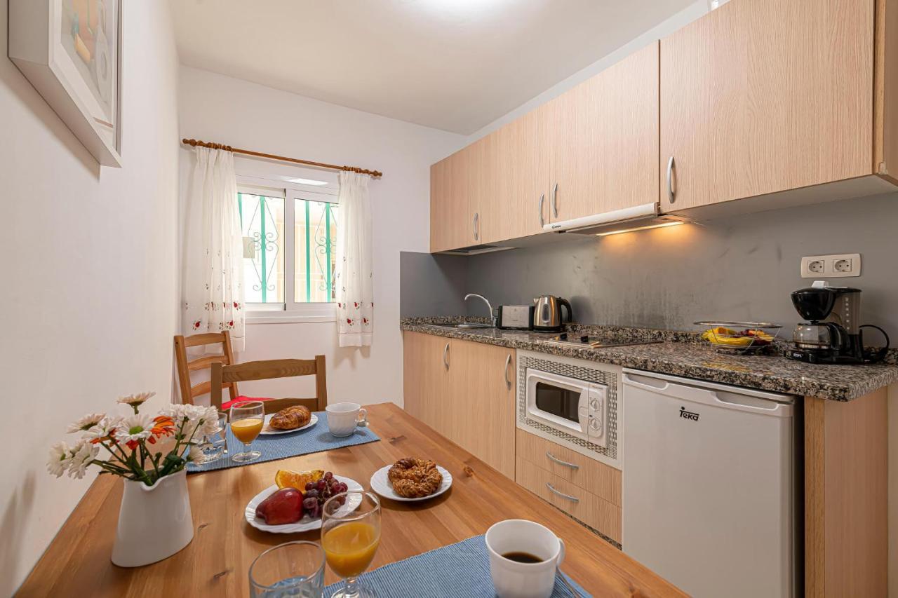 Apartamentos En El Centro De Los Cristianos Arona  Εξωτερικό φωτογραφία